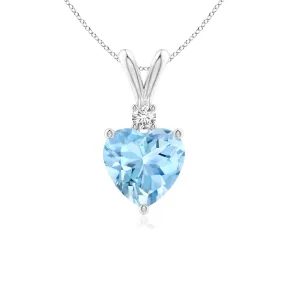 1 CT. Heart-Shaped Aquamarine V-Bale Pendant with Diamond