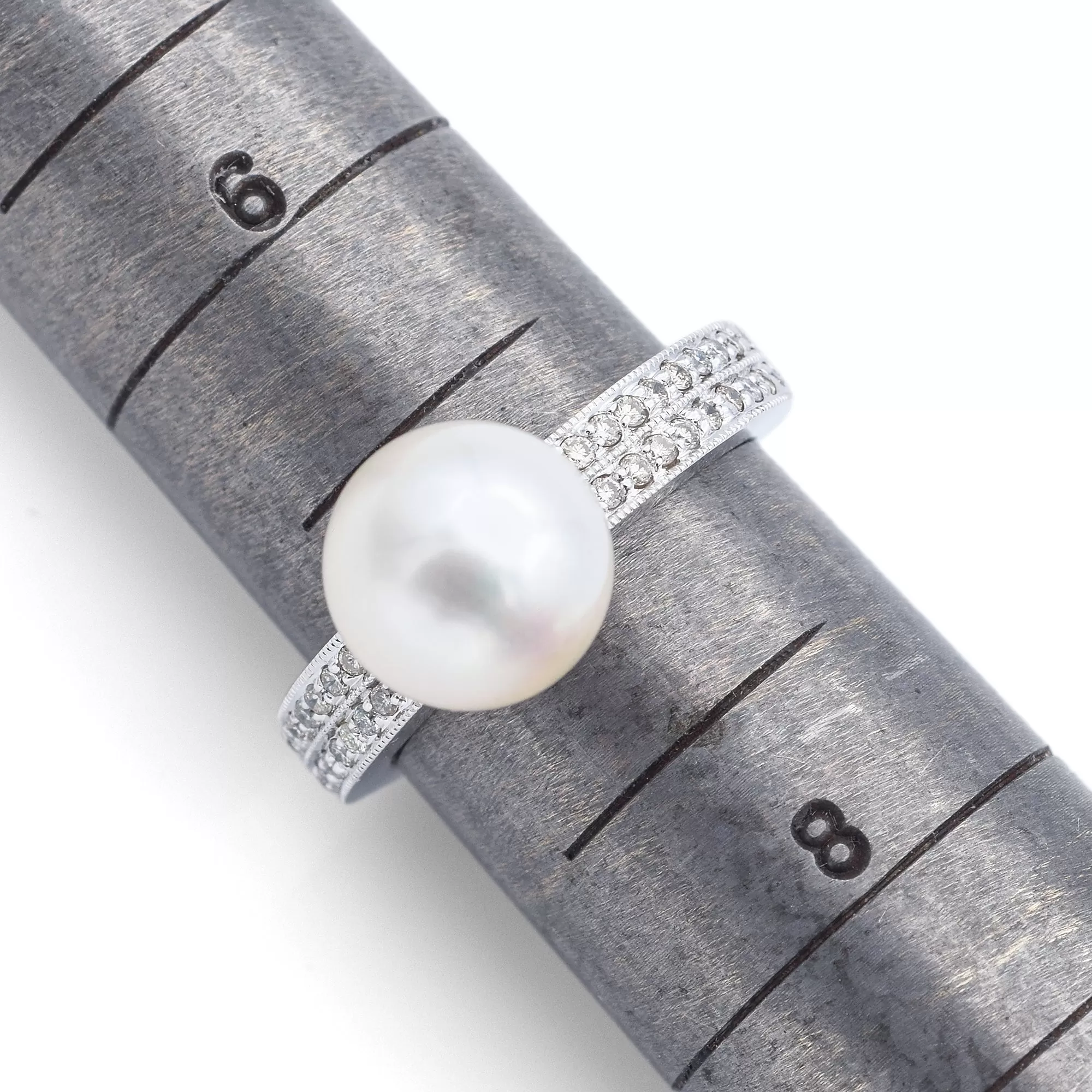 Estate 14K White Gold Pearl & Diamond Band Ring Size 7